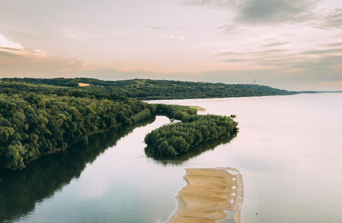 DANUBE CONFLUENCE  – wo ein Fluss Jugendliche miteinander verbindet